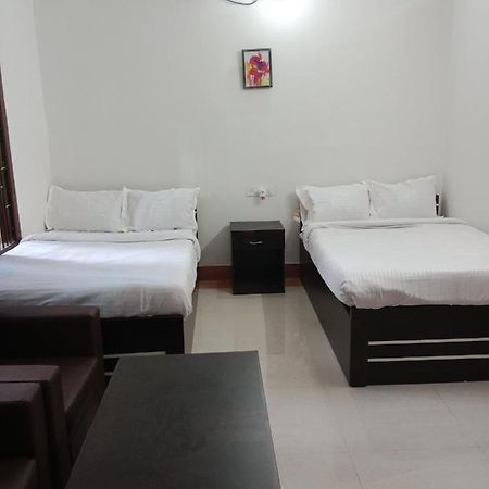 Niroda Guest House Guwahati Ngoại thất bức ảnh