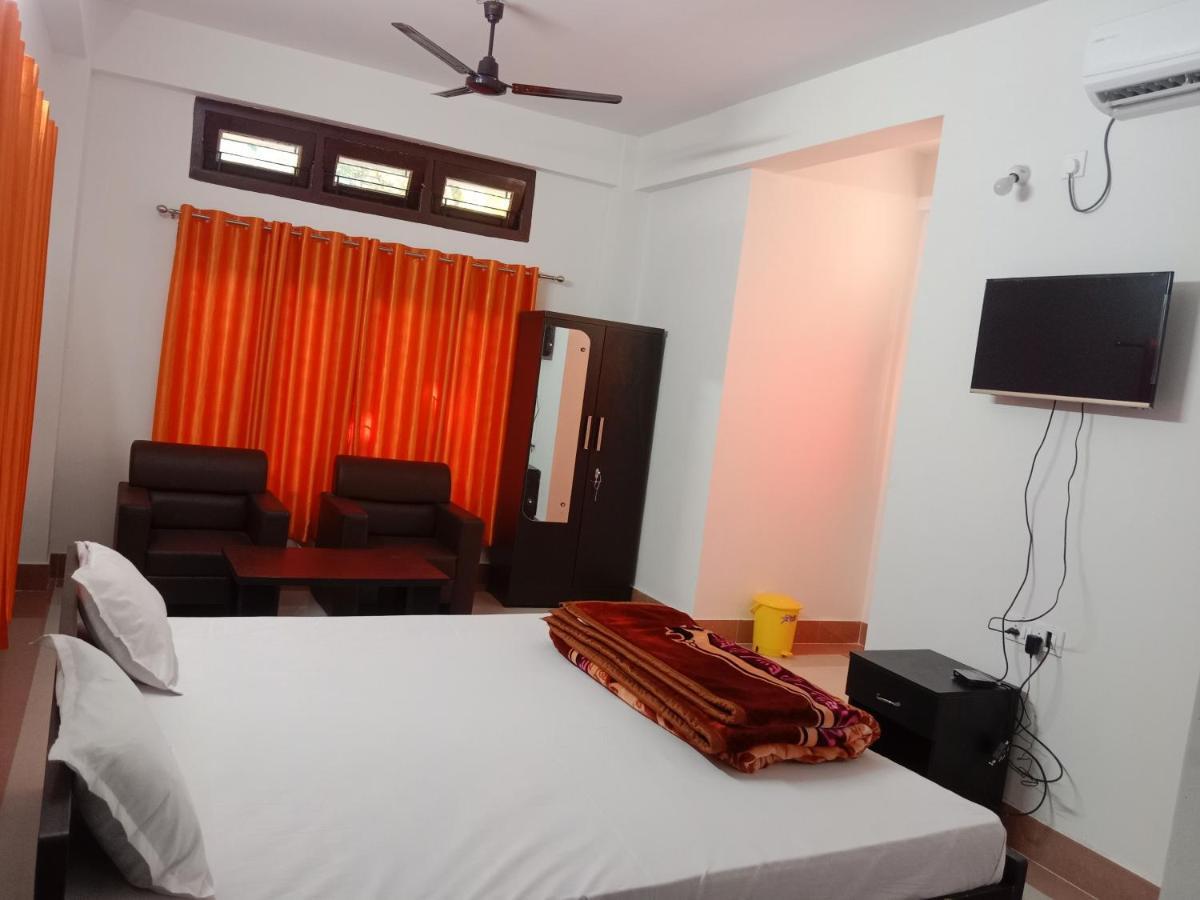 Niroda Guest House Guwahati Ngoại thất bức ảnh